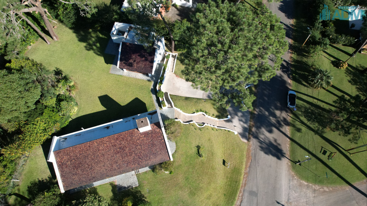 Casa ID.1829 - Casa en venta en Lugano, Punta del este, 3 dormitorios y dependencia