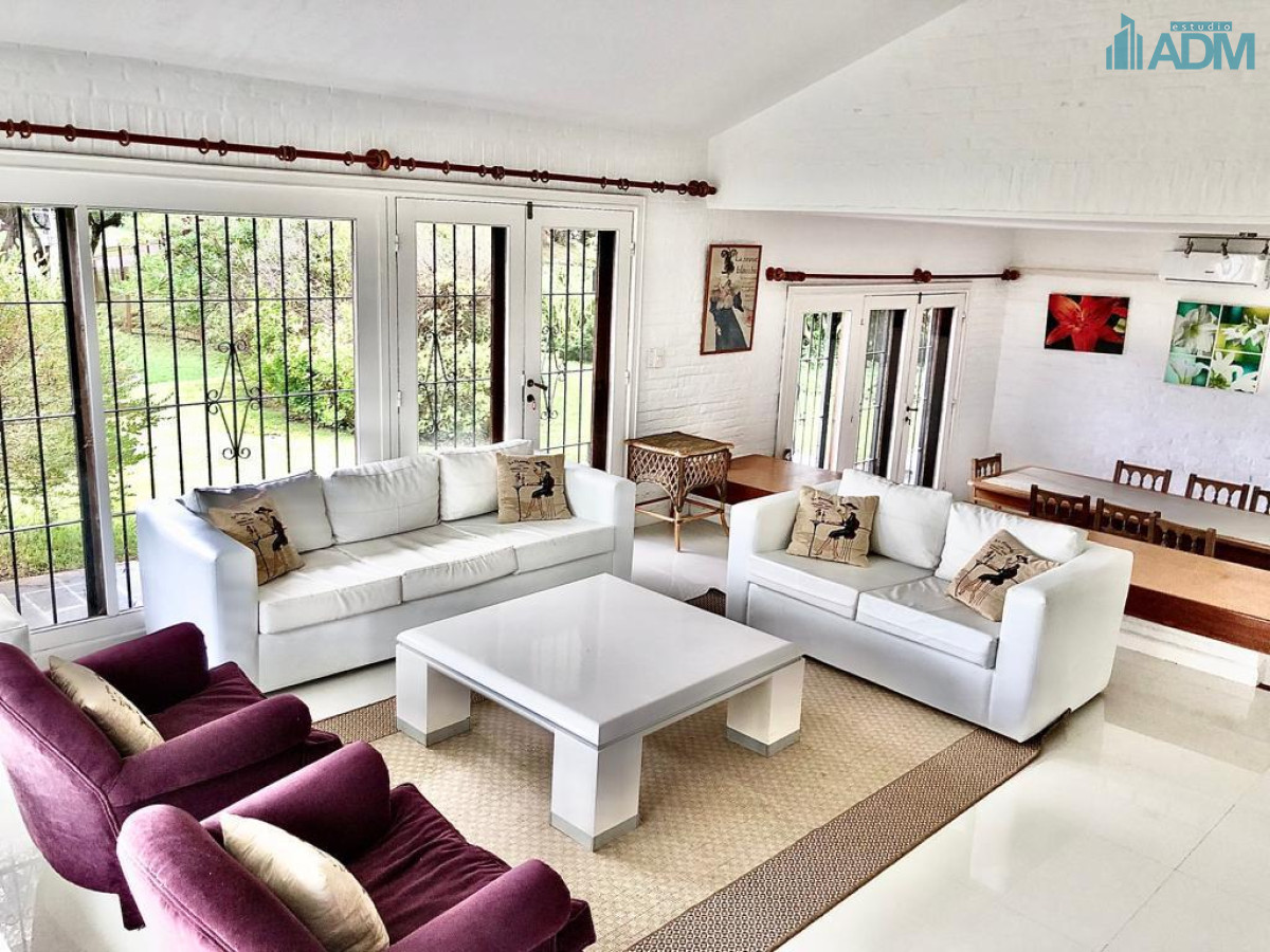 Casa ID.1829 - Casa en venta en Lugano, Punta del este, 3 dormitorios y dependencia