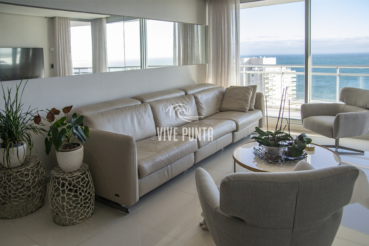 Apartamento ID.355 - Oportunidad en playa mansa, finamente decorado. Sunrise Tower