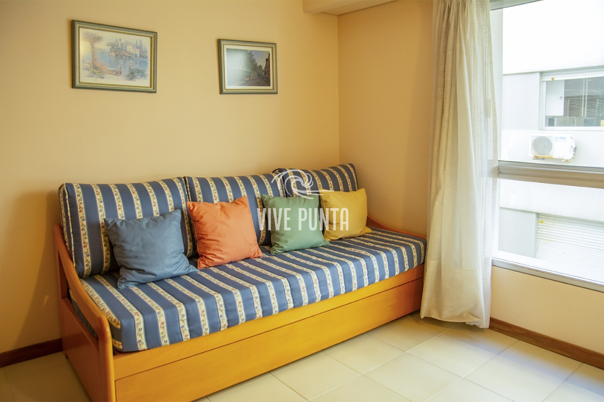 Apartamento ID.393 - Departamento de 2 dormitorios en venta con vista al Puerto, Espigon gorlero
