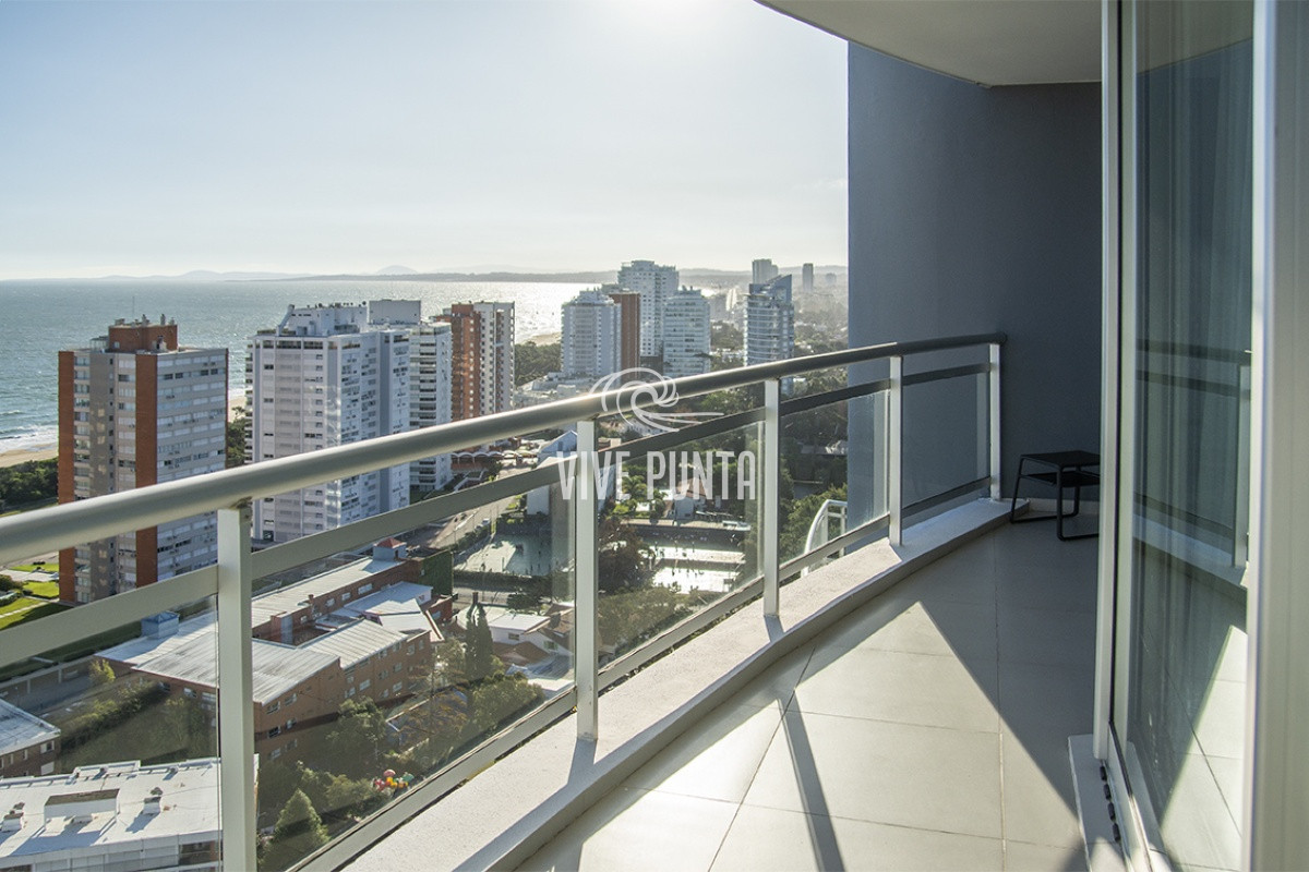Apartamento ID.355 - Oportunidad en playa mansa, finamente decorado. Sunrise Tower