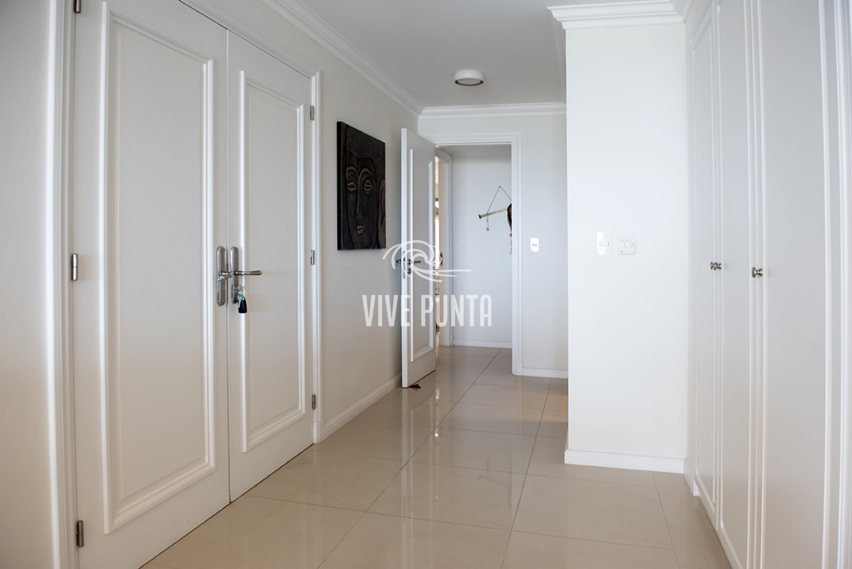 Apartamento ID.300 - Torre Imperiale II - Playa brava Punta Del Este 
