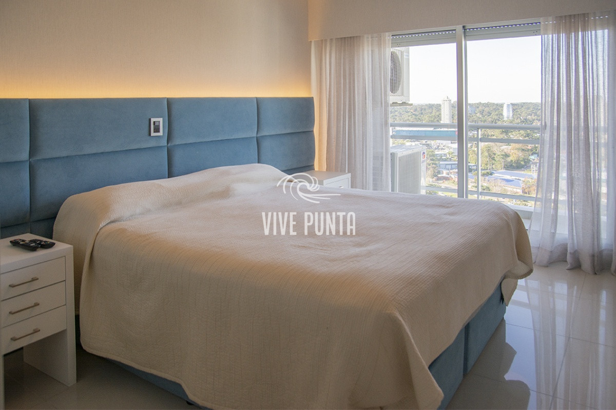 Apartamento ID.355 - Oportunidad en playa mansa, finamente decorado. Sunrise Tower