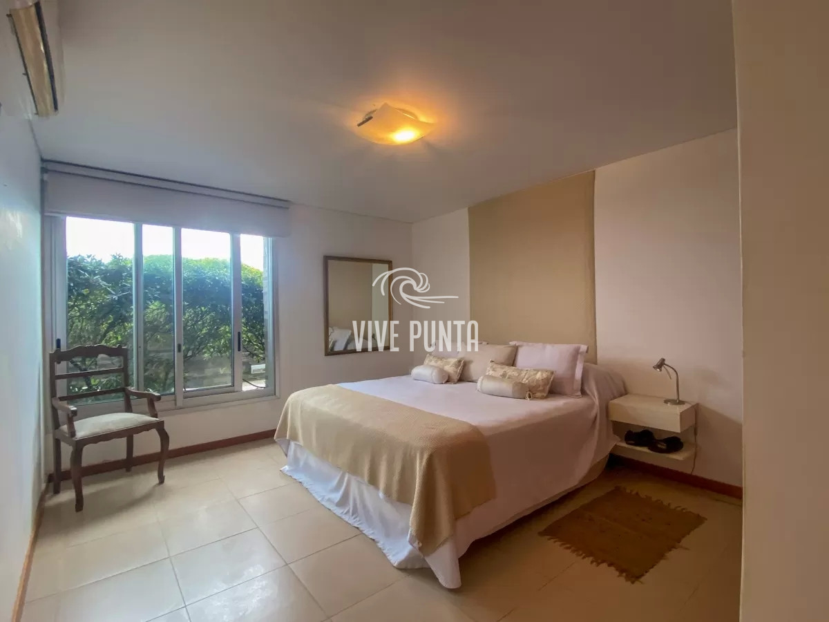 Apartamento ID.864 - Impecable departamento, comodo e iluminado.