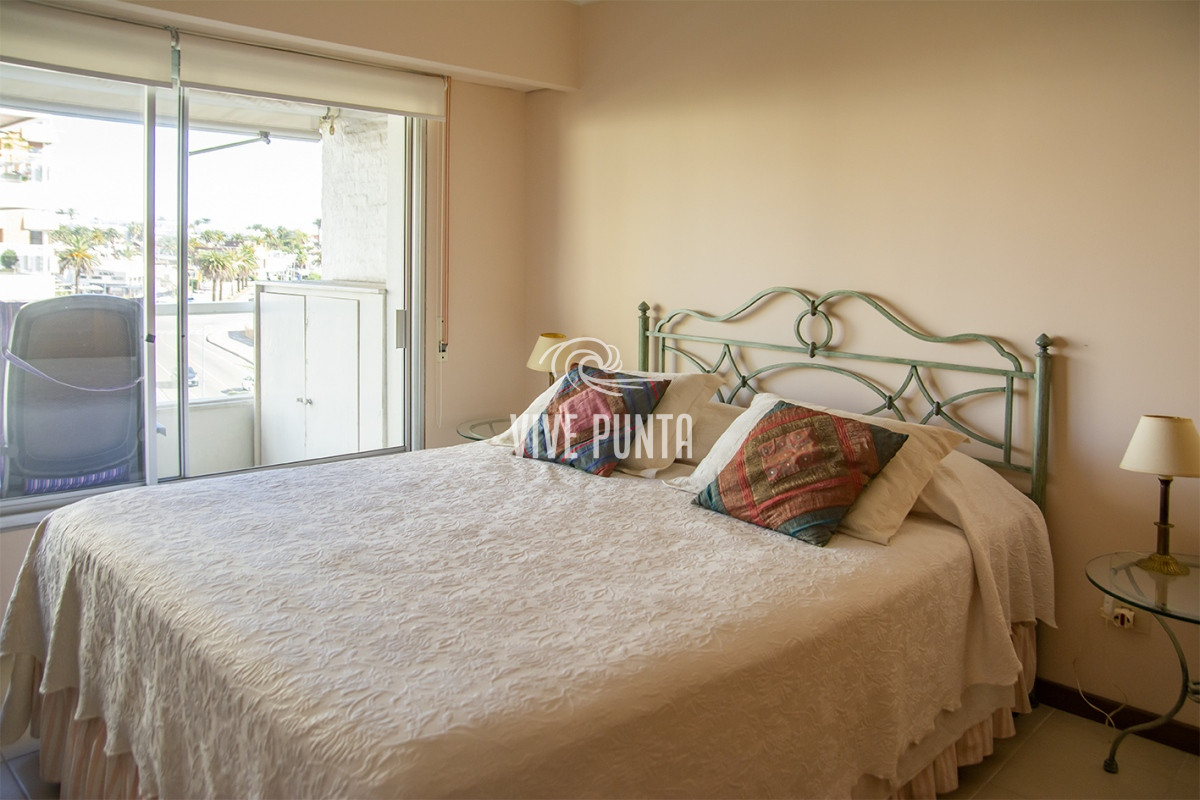 Apartamento ID.393 - Departamento de 2 dormitorios en venta con vista al Puerto, Espigon gorlero