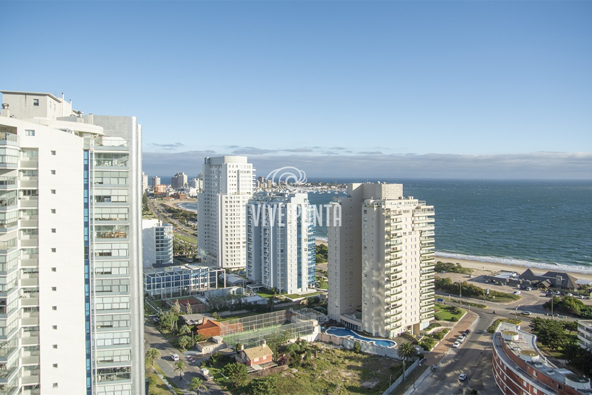Apartamento ID.355 - Oportunidad en playa mansa, finamente decorado. Sunrise Tower