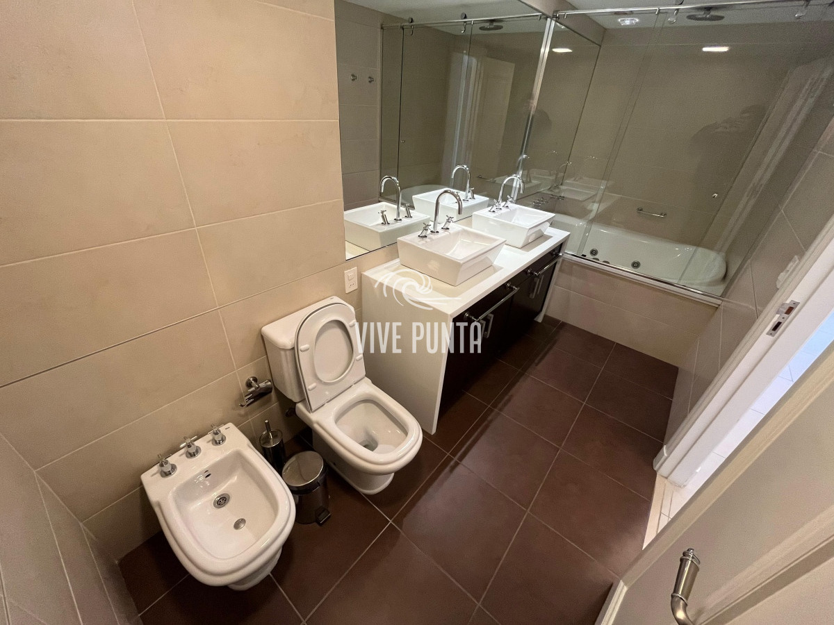 Apartamento ID.300 - Torre Imperiale II - Playa brava Punta Del Este 