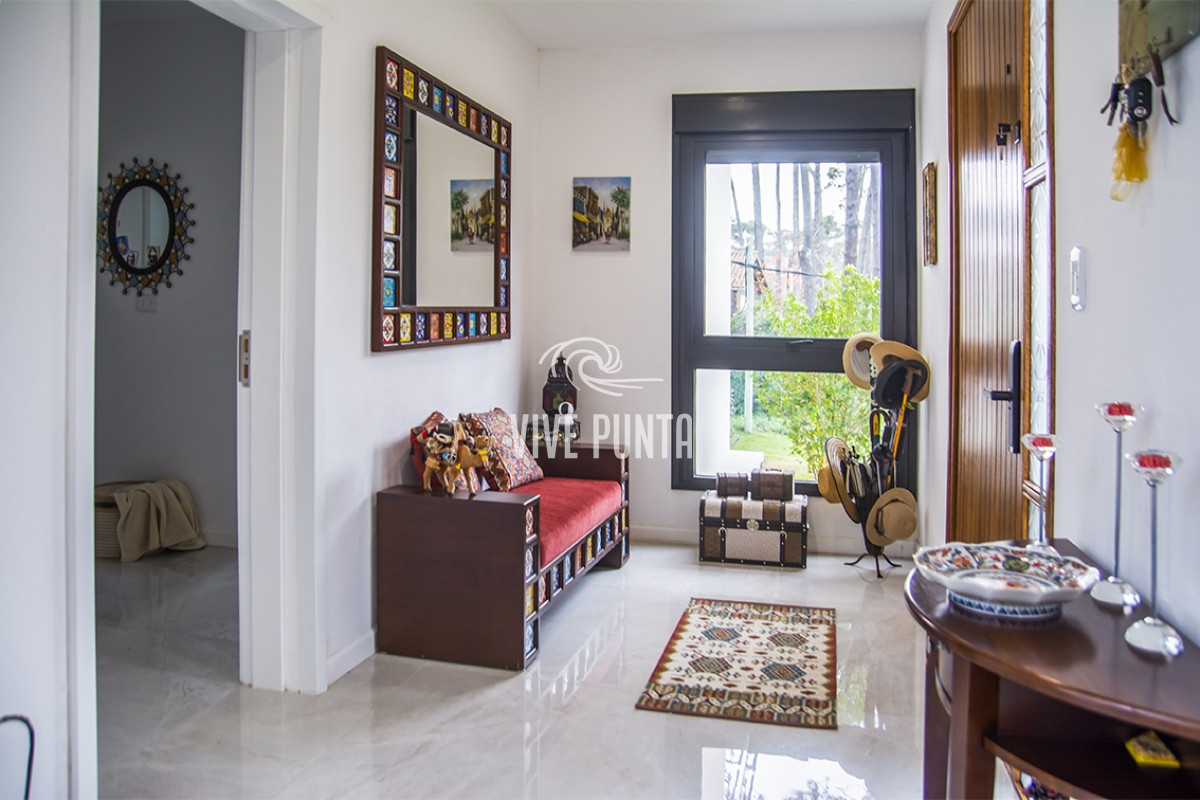Casa ID.880 - Casa ideal de 4 dormitorios en suite en San Rafael Punta del Este.
