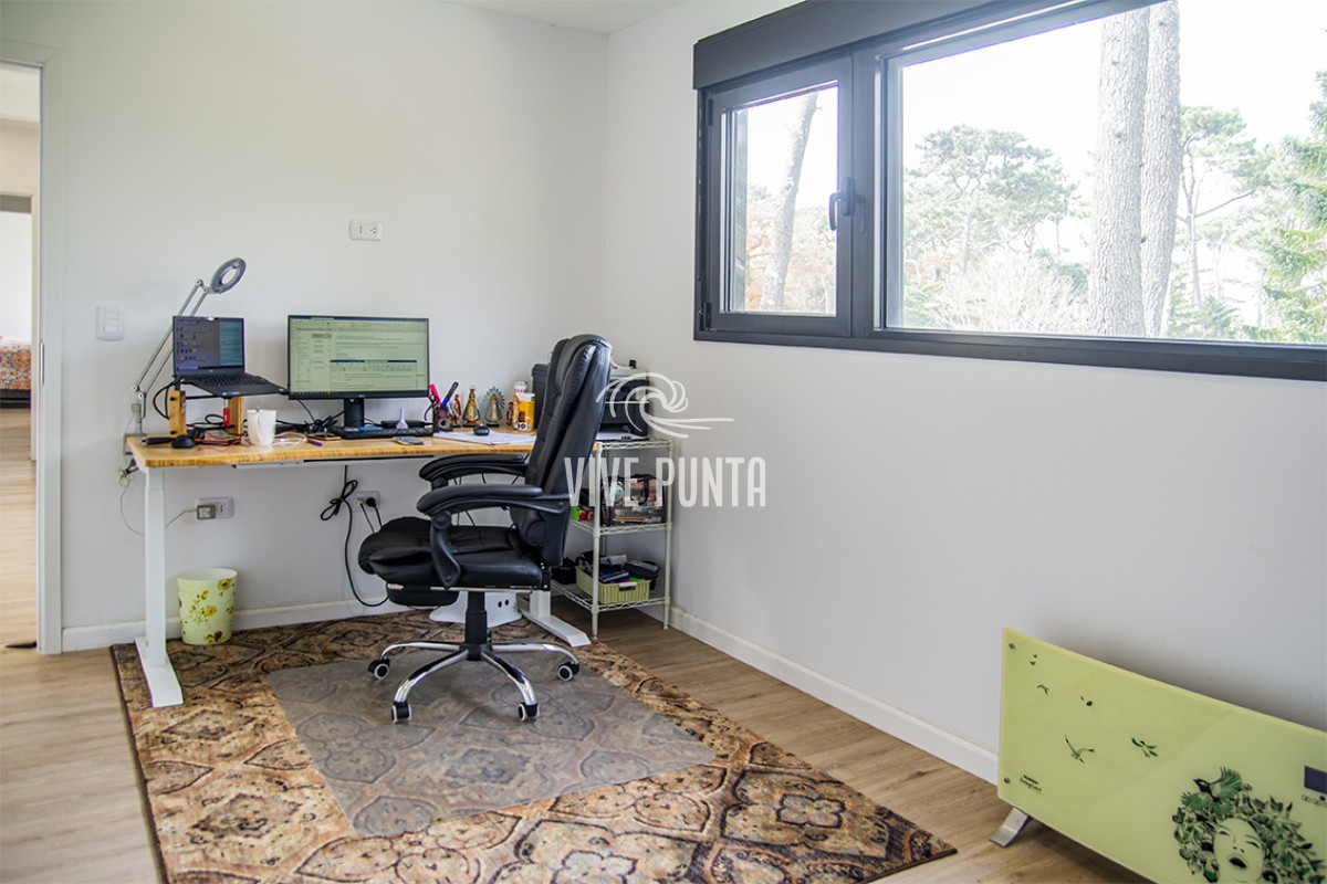 Casa ID.880 - Casa ideal de 4 dormitorios en suite en San Rafael Punta del Este.