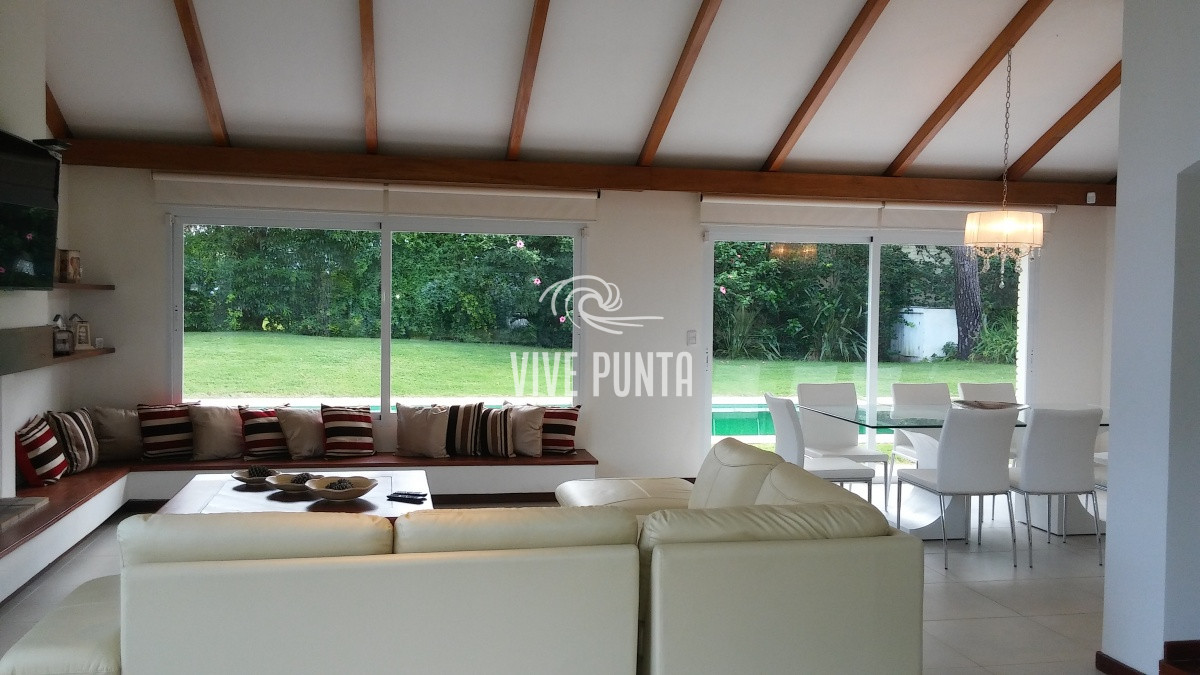 Casa ID.701 - Hermosa casa en venta en la zona de la Mansa.
