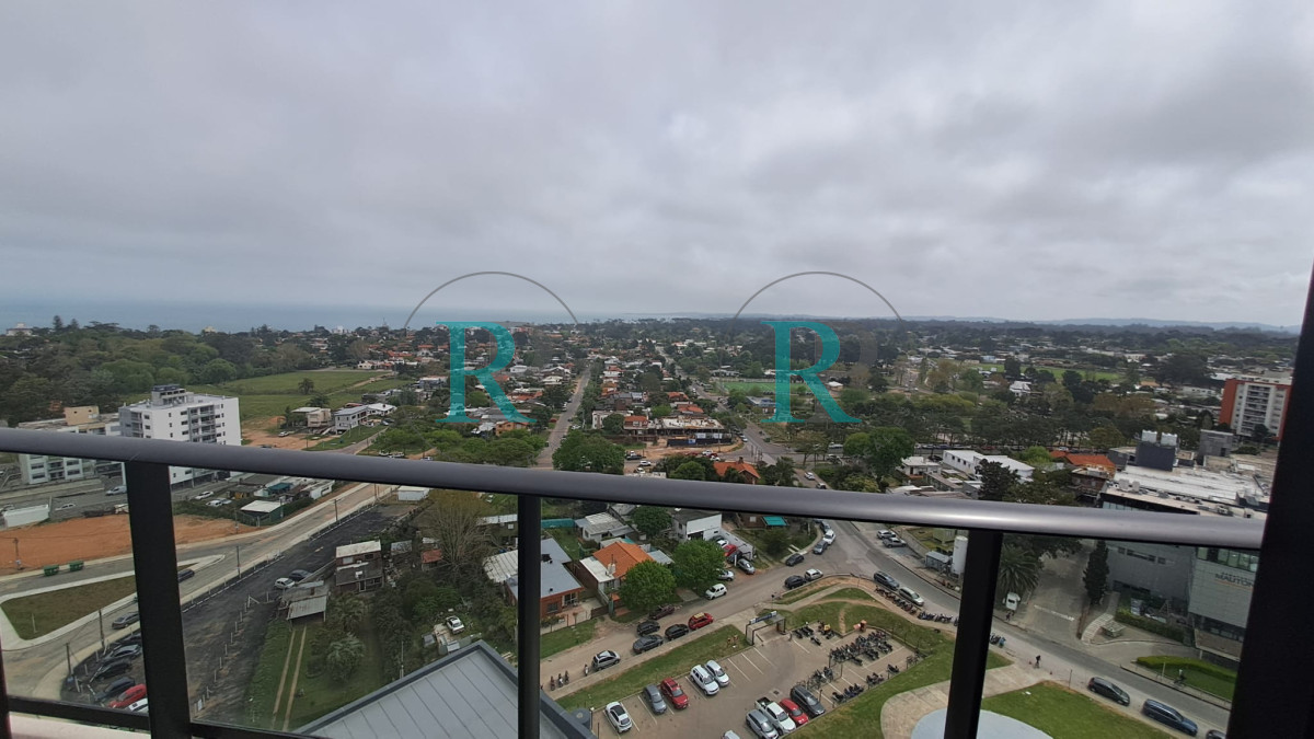 Apartamento ID.2085 - Alquier Anual en Punta del Este Roosevelt