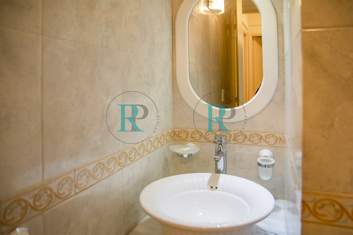 Apartamento ID.1211 - Departamento de 3 dormitorio con parrillero en venta , ultimo piso frente al mar, Punta del Este