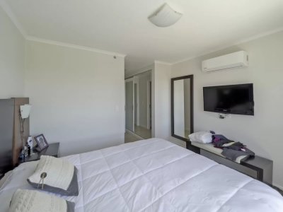 Piso alto en venta en Ocean Drive - 2 dorm 2 baños - EMP2636A