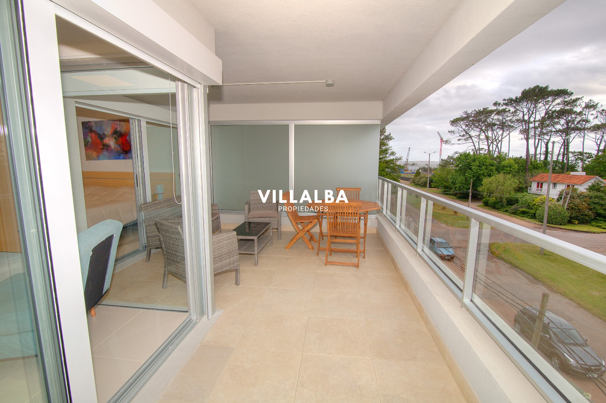 Apartamento ID.3664 - Apartamento en Venta de 3 dormitorios en Playa Mansa , Punta del este