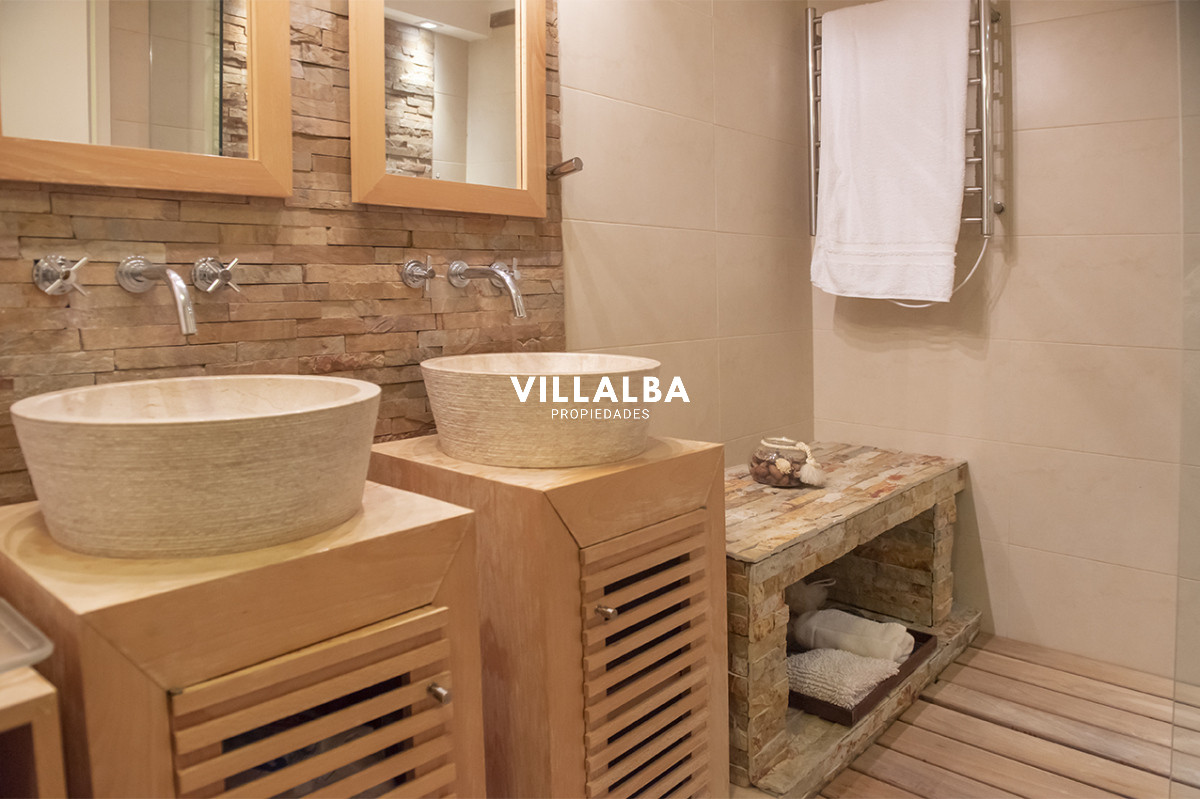 Apartamento ID.3641 - Edificio Espigon zona Puerto,  frente al mar. 