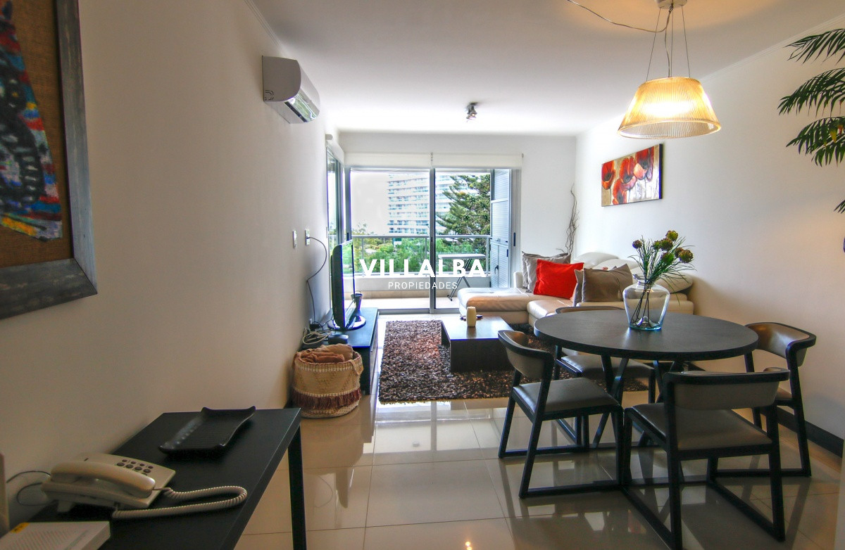 Apartamento ID.3665 - PH en playa mansa , departamento en Edificio Monet de 2 dormitorios, Punta Del Este