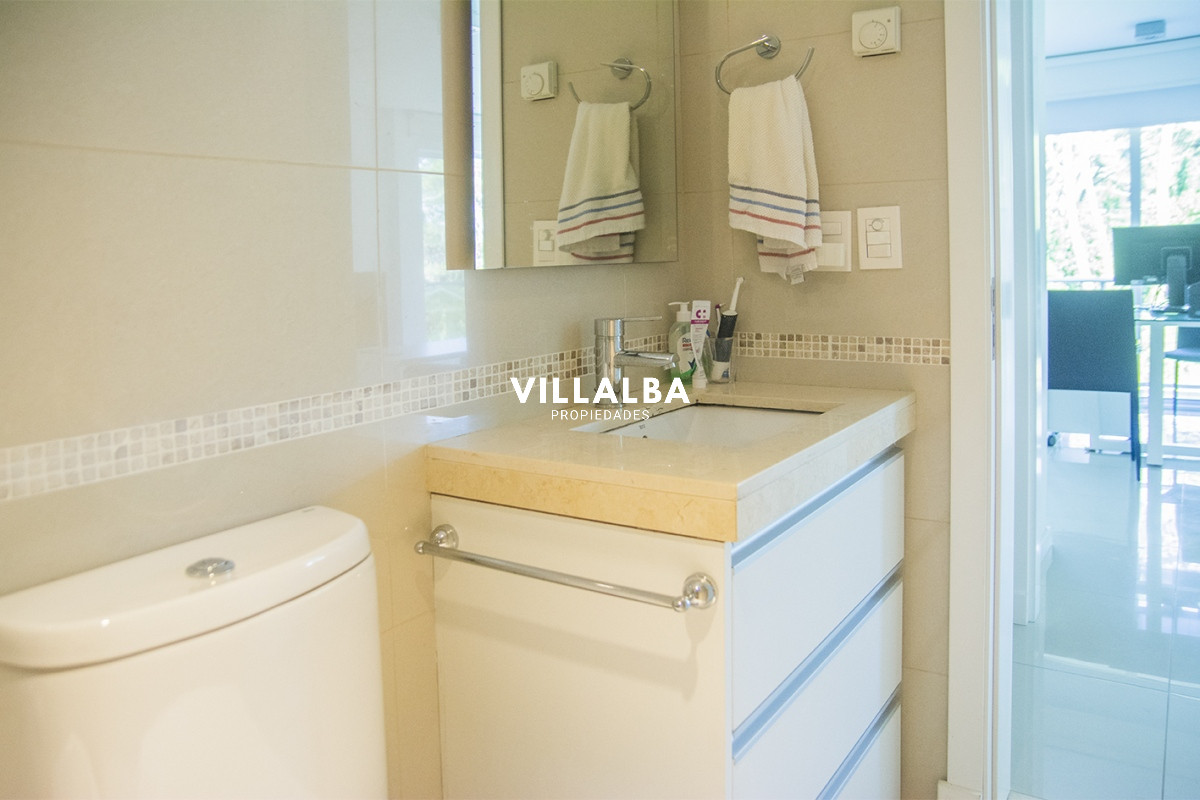 Apartamento ID.3666 - Espectacular departamento duplex a pasos del mar . 3 dormitorios en venta