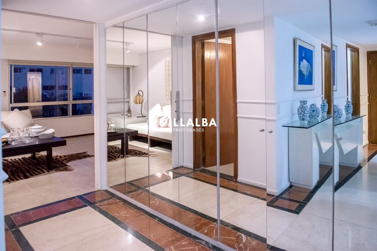 Apartamento ID.3641 - Edificio Espigon zona Puerto,  frente al mar. 