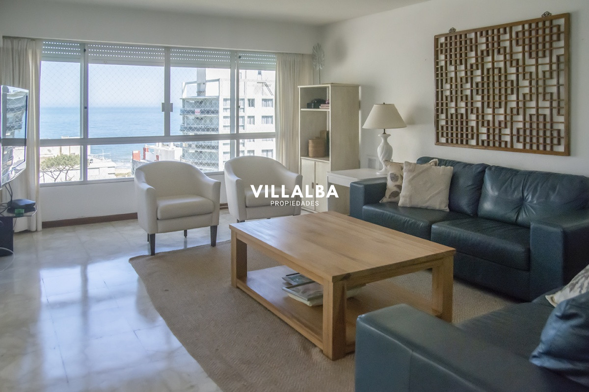 Apartamento ID.2167 - Apartamento en venta, Torre Fragata con hermosa vista al mar.