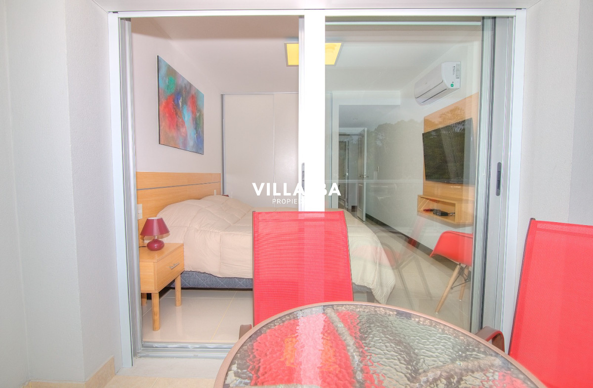 Apartamento ID.3664 - Apartamento en Venta de 3 dormitorios en Playa Mansa , Punta del este