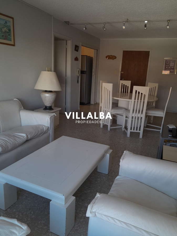 Apartamento ID.3449 - Departamento  en venta de 3 dormitorios  Peninsula, Punta del Este