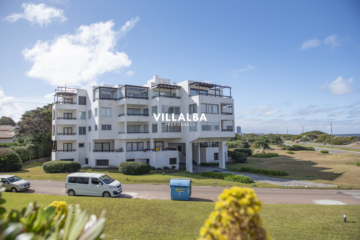 Apartamento ID.3923 - Venta Apartamento sobre la rambla,  Rincon del Indio.