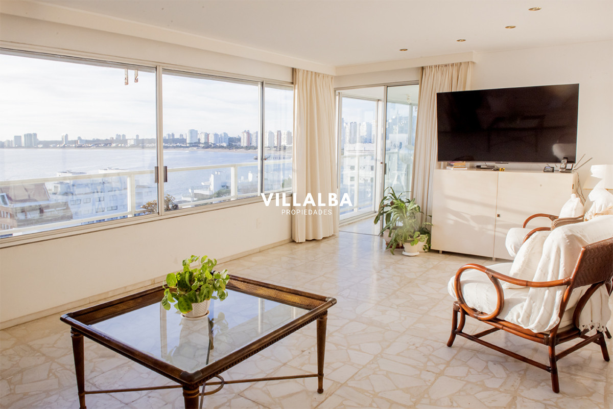 Apartamento ID.3635 - Vende departamento de 3 dormitorios con vista al Puerto, Punta del Este