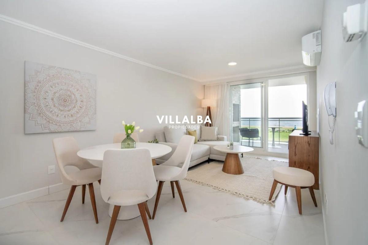 Apartamento ID.4240 - Apartamento en Alquiler de 2 dormitorio frente al Mar en Edificio Cruceros, Punta del este , Playa Mansa