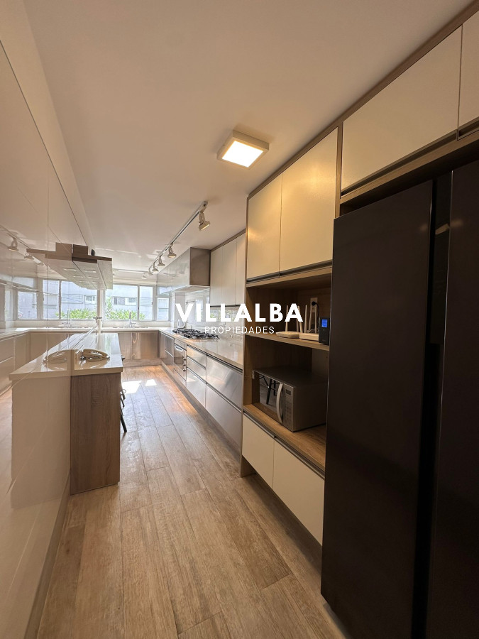 Apartamento ID.3610 - Se vende departamento de 4 dormitorios , Playa brava, Esturion