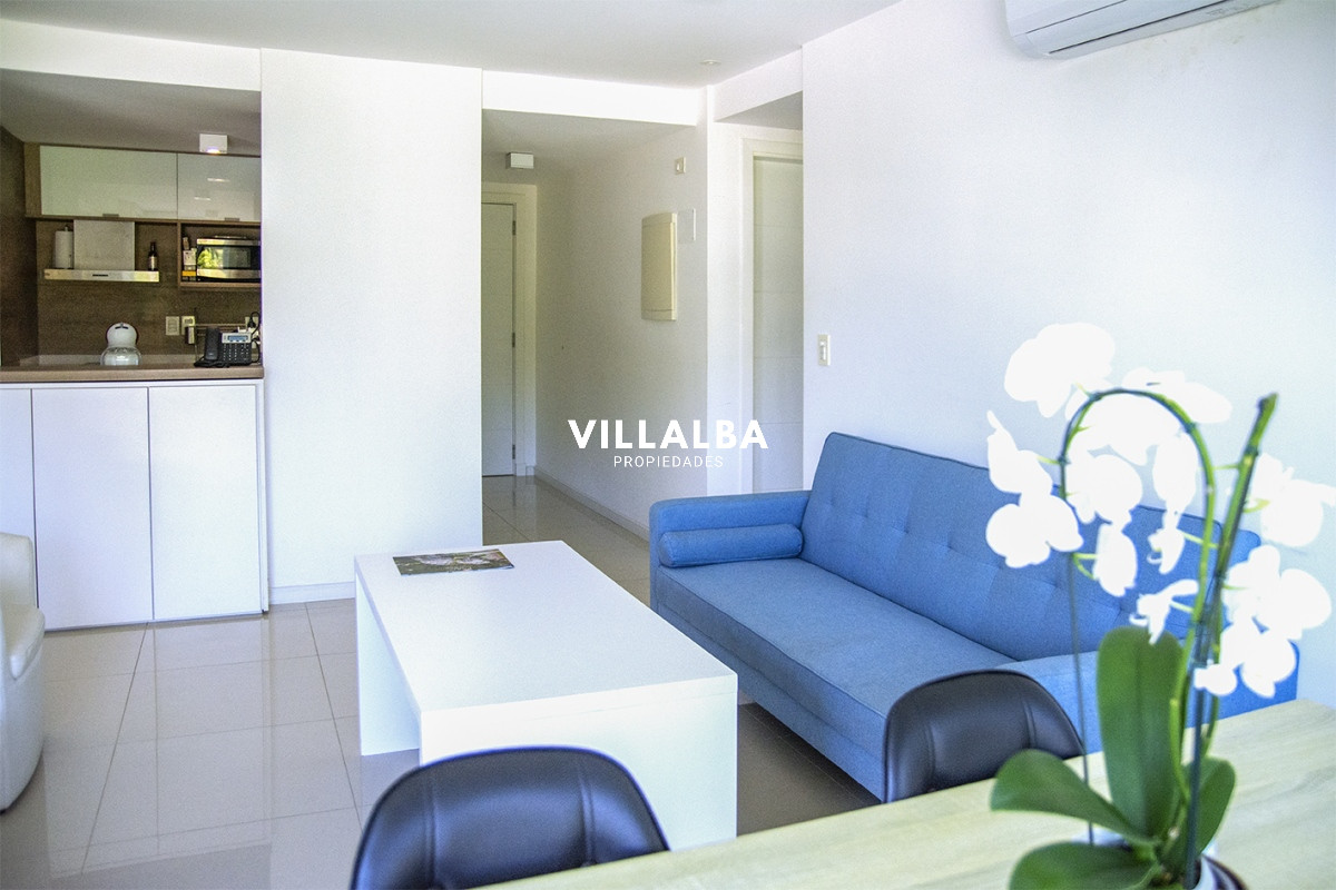 Apartamento ID.3666 - Espectacular departamento duplex a pasos del mar . 3 dormitorios en venta