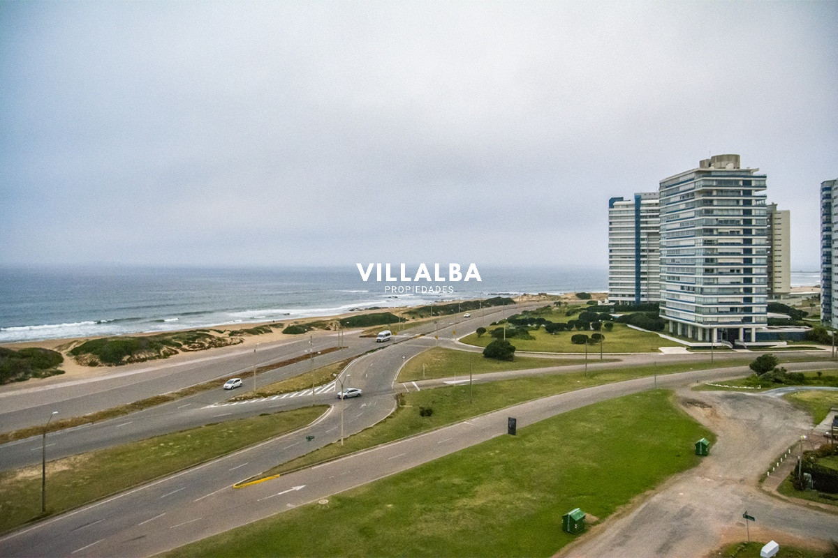 Apartamento ID.2085 - Departamento en venta de 3 dormitorios en Torre Nueva York.