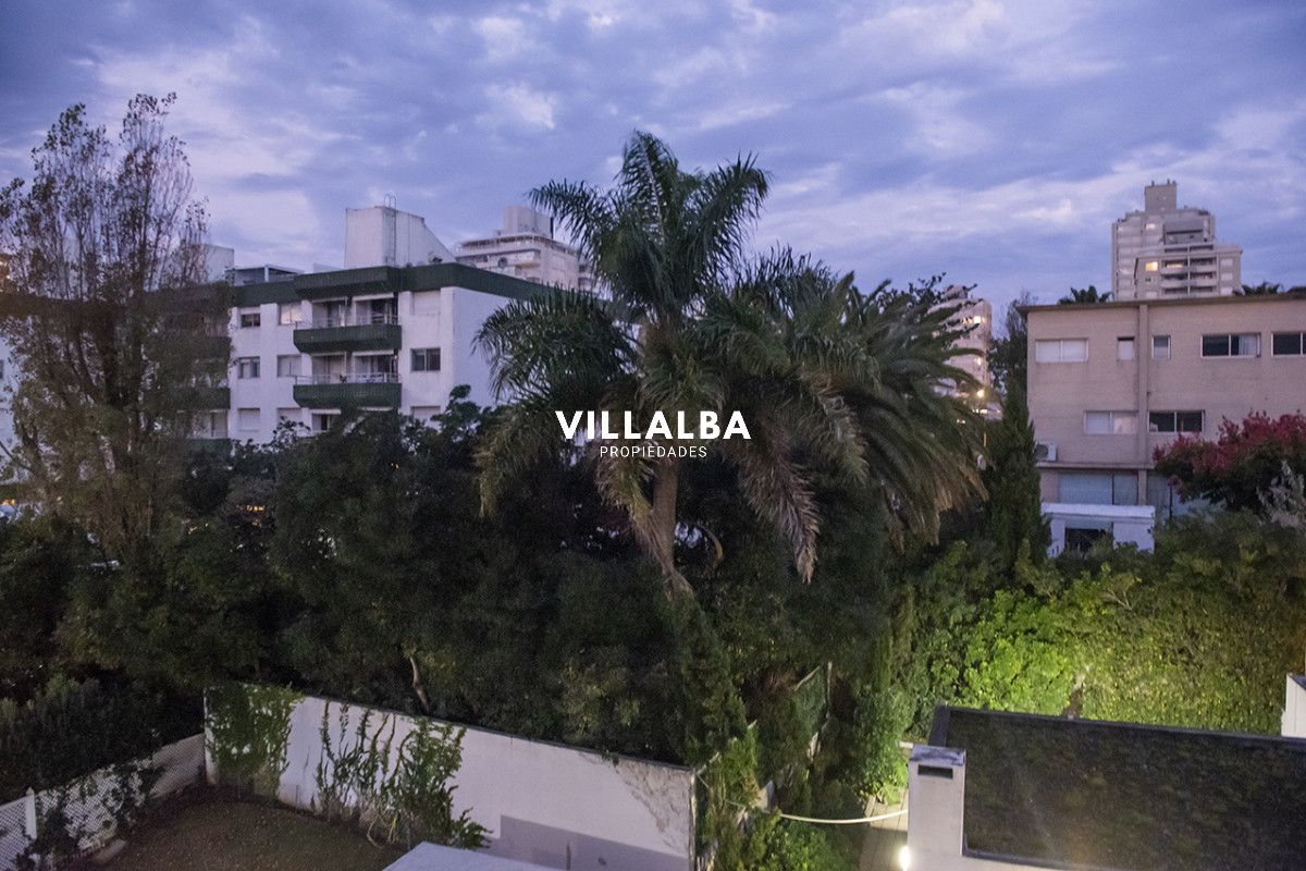 Apartamento ID.3641 - Edificio Espigon zona Puerto,  frente al mar. 