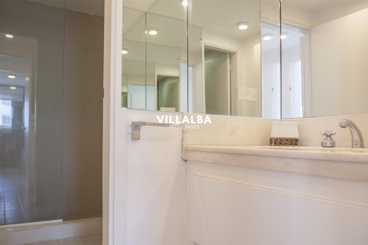 Apartamento ID.3923 - Venta Apartamento sobre la rambla,  Rincon del Indio.