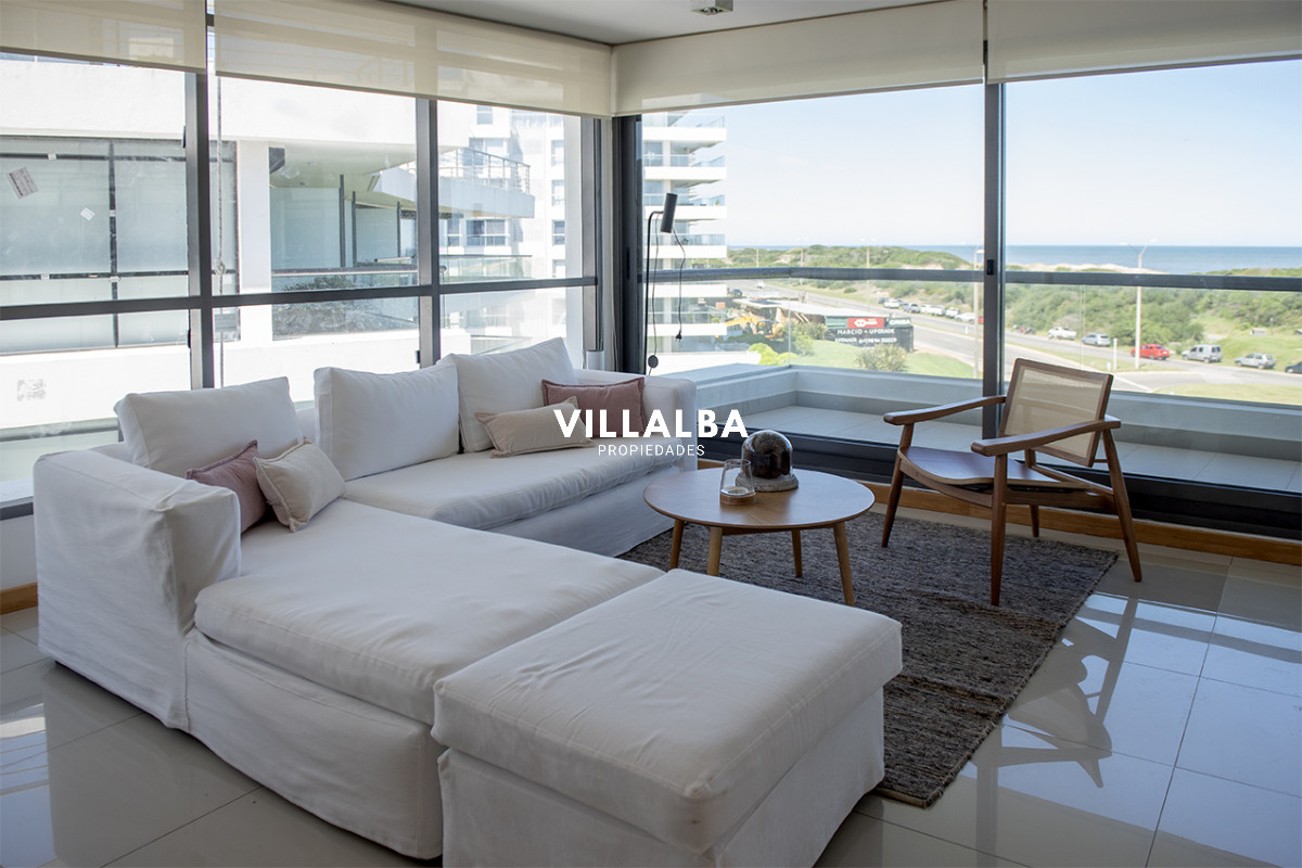Apartamento ID.2367 - Penthouse frente al mar en venta, 3 suites. Blue Bird