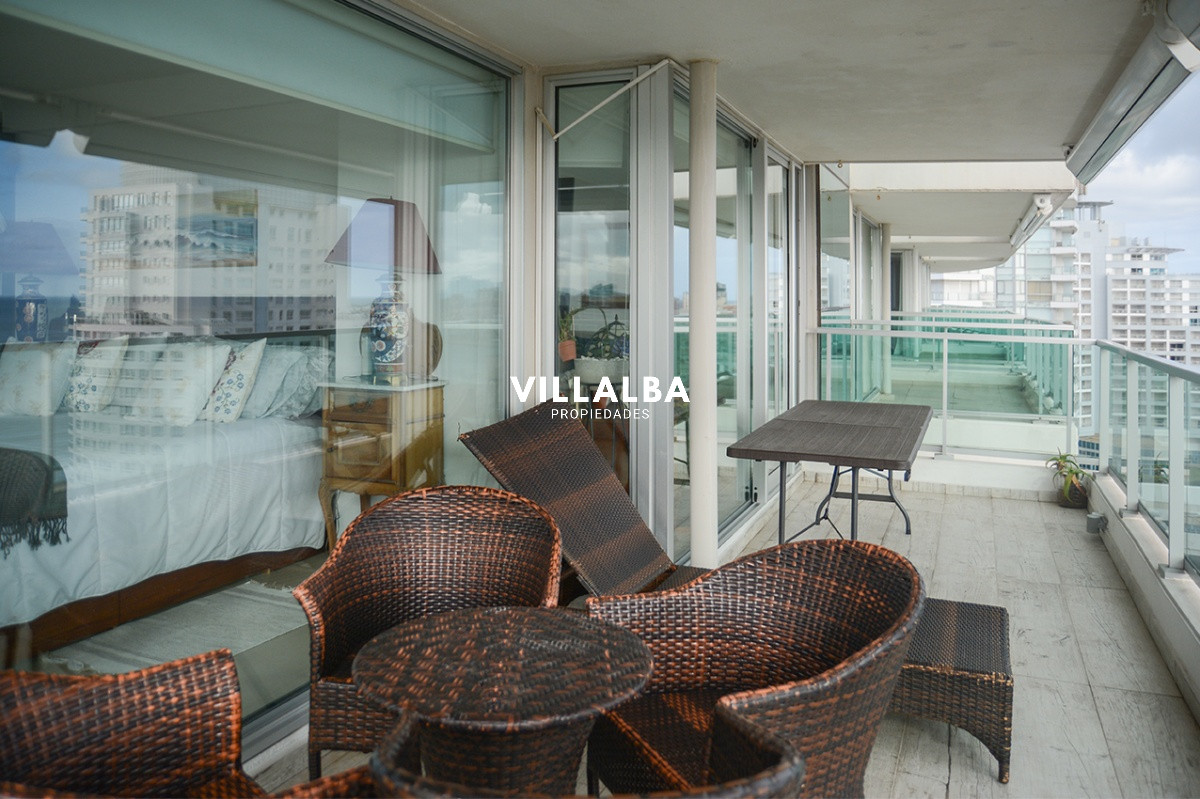 Apartamento ID.2201 - Departamento de 3 dormitorios en venta a pasos del mar. Gala Tower