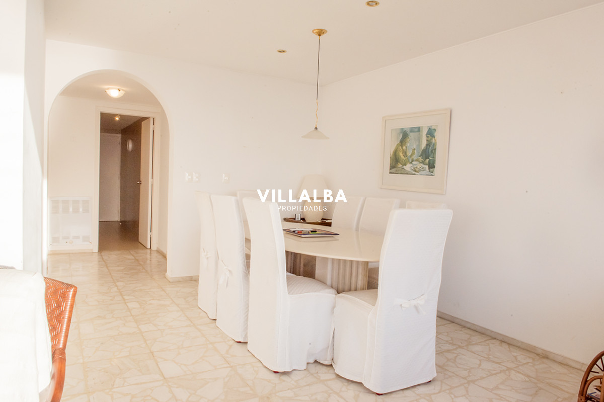 Apartamento ID.3635 - Vende departamento de 3 dormitorios con vista al Puerto, Punta del Este