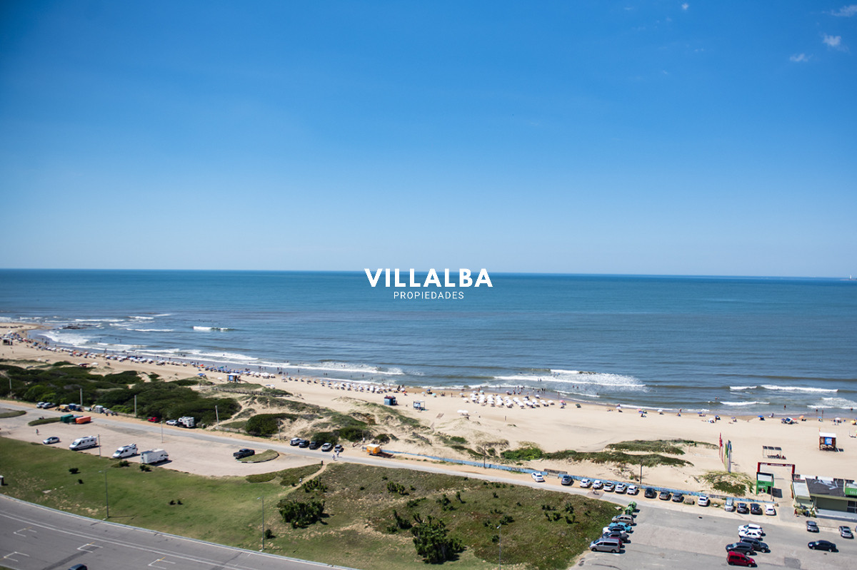 Apartamento ID.3508 - Hermoso Pent-house en torre Imperiale ,venta en zona de la Brava.