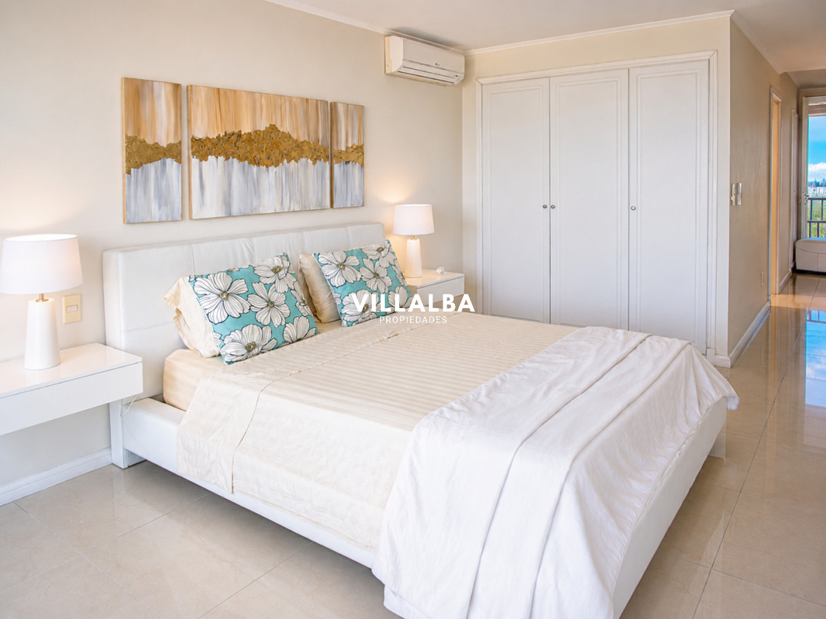 Apartamento ID.3508 - Hermoso Pent-house en torre Imperiale ,venta en zona de la Brava.