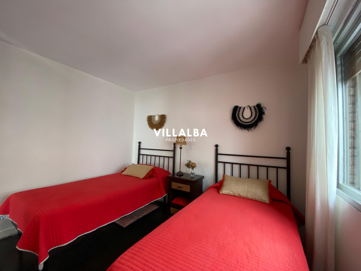 Apartamento ID.3912 - Apartamento con vista al mar de 3 dormitorios, Punta del Este