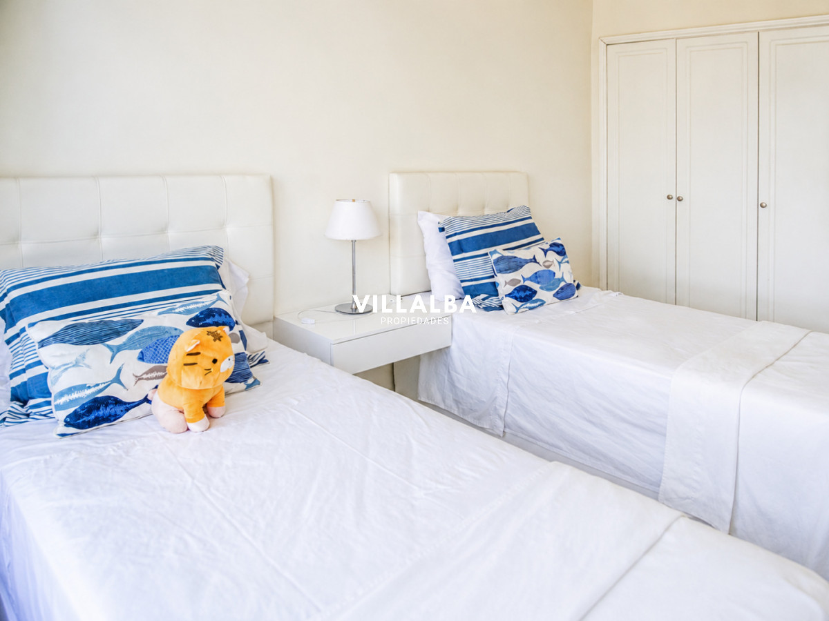 Apartamento ID.3508 - Hermoso Pent-house en torre Imperiale ,venta en zona de la Brava.
