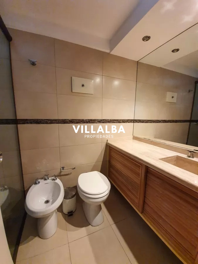 Apartamento ID.3639 - Departamento de 3 dormitorios + dep. en venta en Edif. Fontemar, vista al Puerto