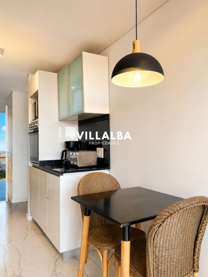 Apartamento ID.3358 - Vende apartamento con vista al mar de 3 suites, en Mansa- Punta del Este.