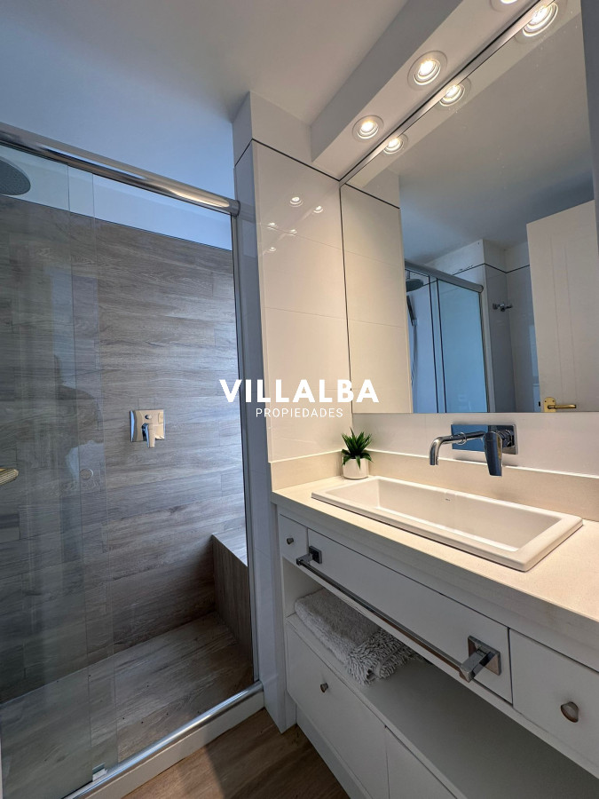 Apartamento ID.3610 - Se vende departamento de 4 dormitorios , Playa brava, Esturion