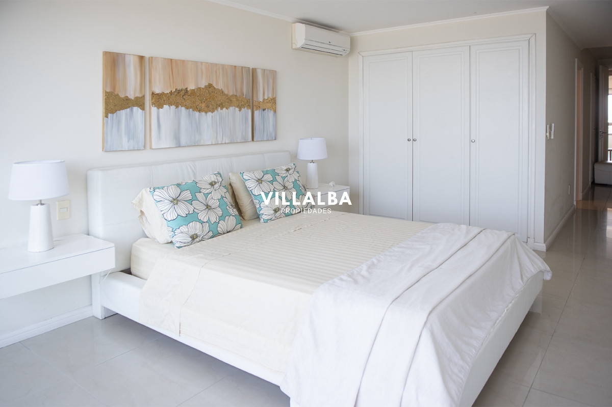 Apartamento ID.3508 - Hermoso Pent-house en torre Imperiale ,venta en zona de la Brava.