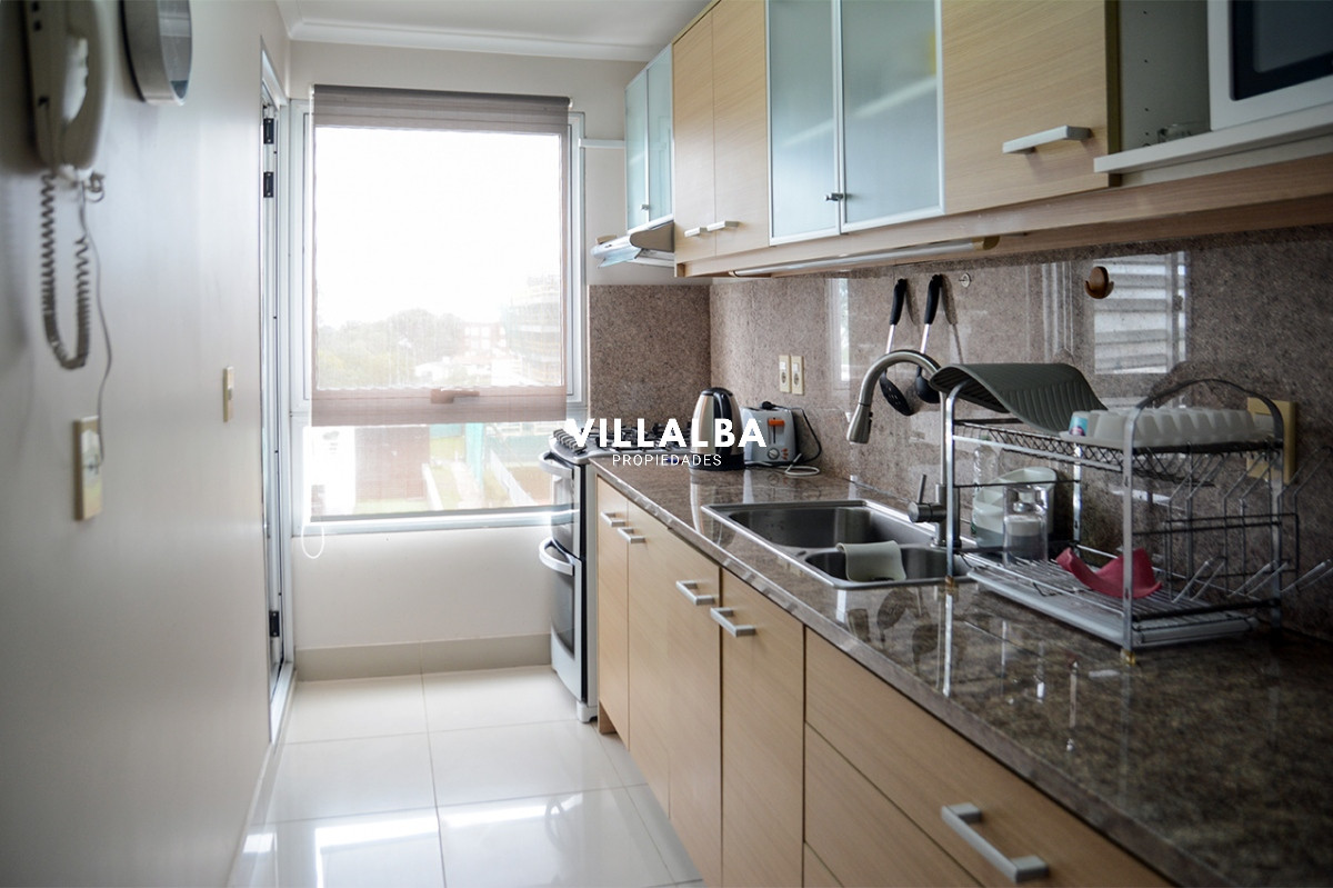 Apartamento ID.2487 - Departamento de 3 dormitorios en venta en Ocean Drive. 