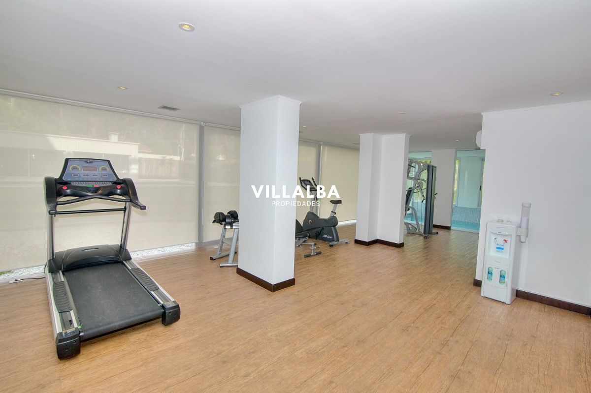 Apartamento ID.3664 - Apartamento en Venta de 3 dormitorios en Playa Mansa , Punta del este