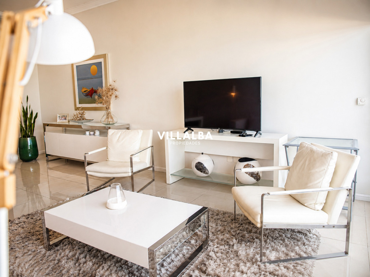 Apartamento ID.3508 - Hermoso Pent-house en torre Imperiale ,venta en zona de la Brava.