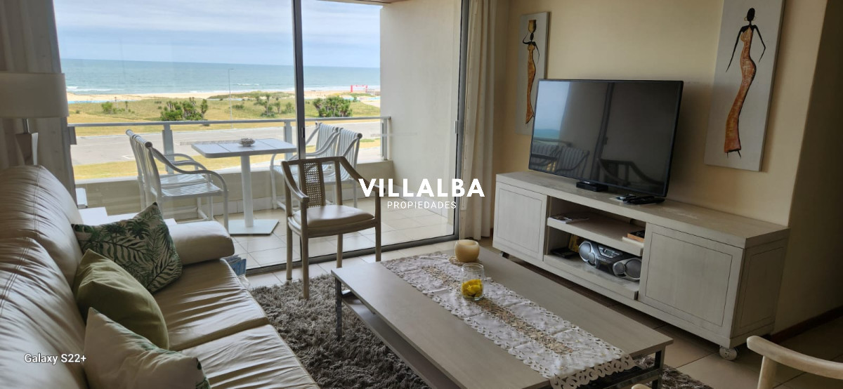 Apartamento ID.4157 - Vende apartamento de 2 dormitorios en Punta del Este, Playa Brava