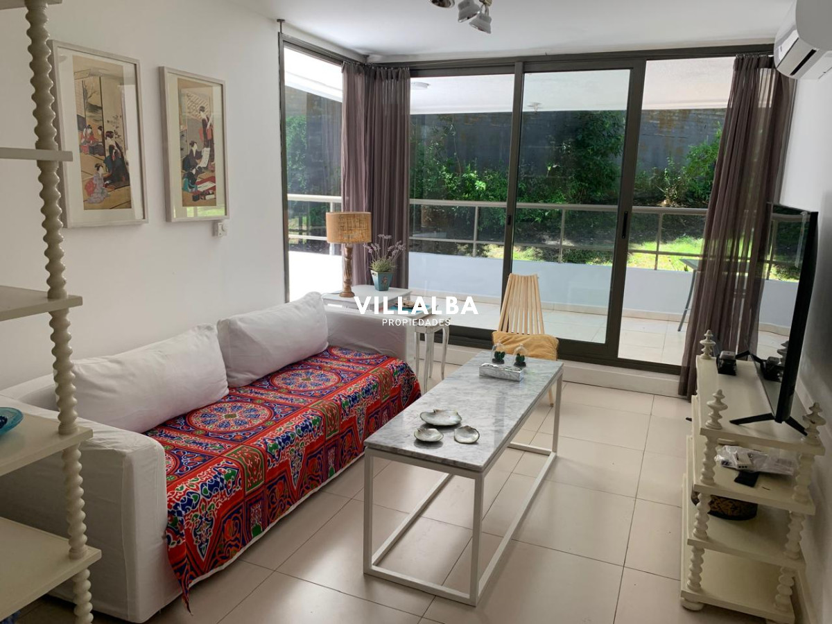 Apartamento ID.3120 - Vende apartamento de 2 dormitorios en San Rafael, Punta del Este