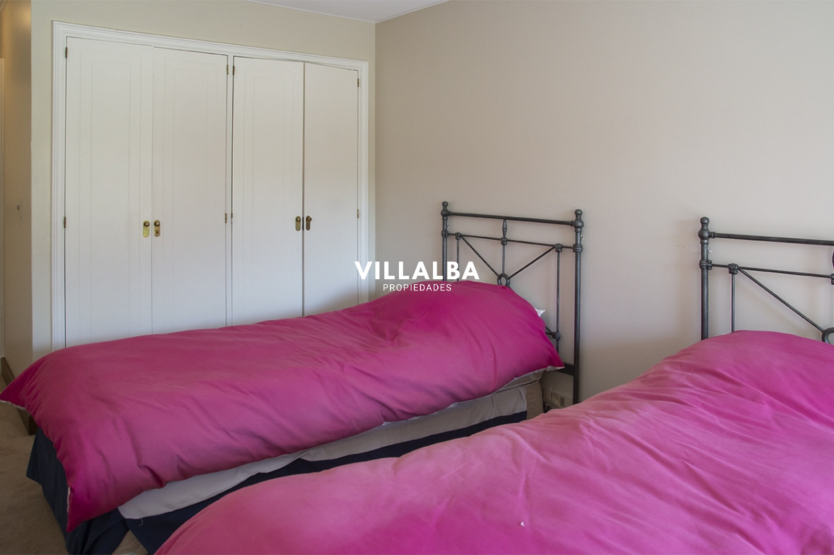 Apartamento ID.3609 - Apartamento de 4 dormitorios en Punta del Este frente al mar en Playa Brava